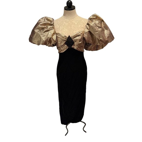 Cattiva Dresses & Skirts - Cattiva By Maya Jornot Womens Party Dress Size 8 Black Velvet Puff Vintage